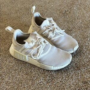 adidas Women’s 5.5 NMD R1 shoes